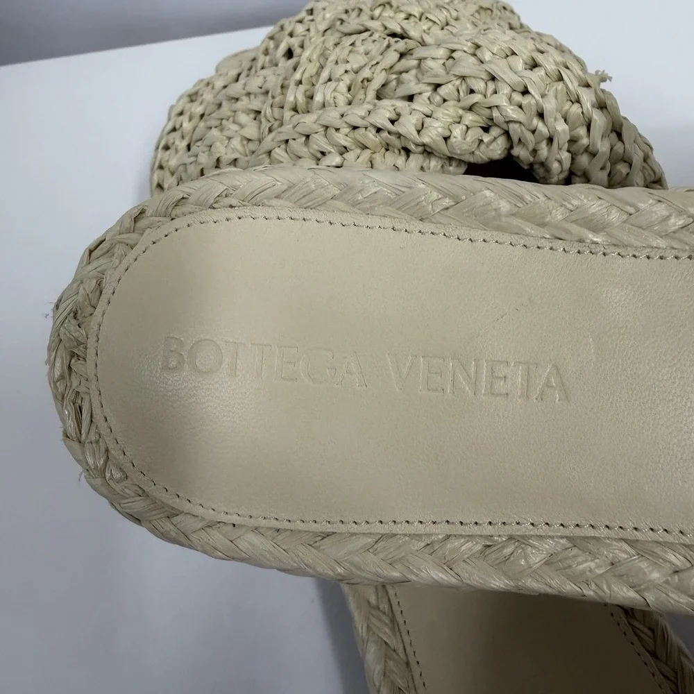 Bottega Veneta Lido Woven Raffia Flat Sandals Shoes Beige NEW 2 Dust Bags 39 9 B